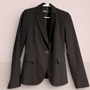 SOLD: Zara Women's Elegant Black Suit Jacket